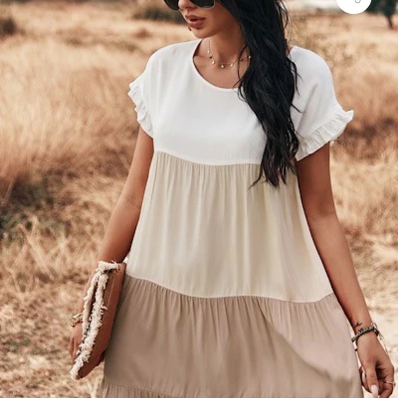 nineteen44 Dresses & Skirts - Nineteen44 Calla Dress